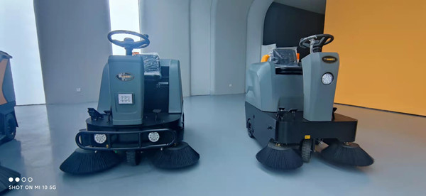  你知道掃地機(jī)的電池能用多久嗎？